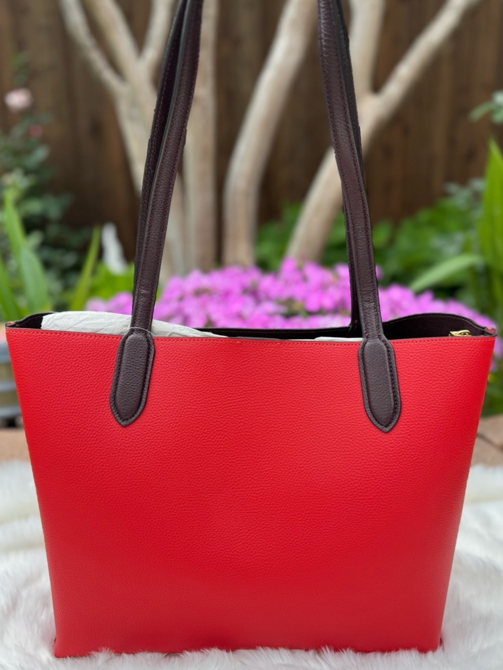 NWT Coach Willow Tote Sport Red Colorblock Purse - Picture 2 of 4